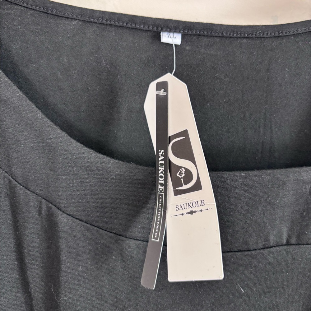 Saukole Asymmetric Black Button-Accent Tshirt size XL - Picture 3 of 5